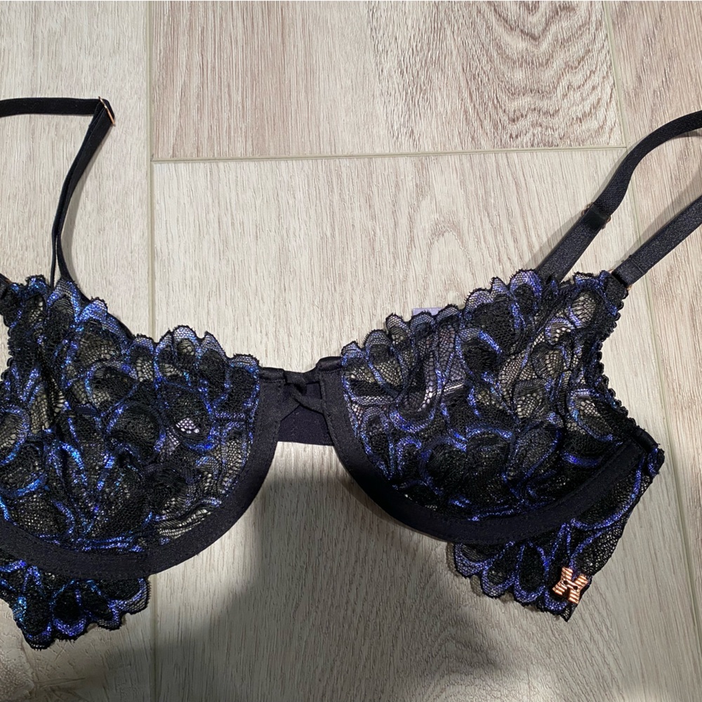 Savage X Fenty “Not Sorry” Balconette Lace Bra in Iridescent Caviar Blue Sz 32C